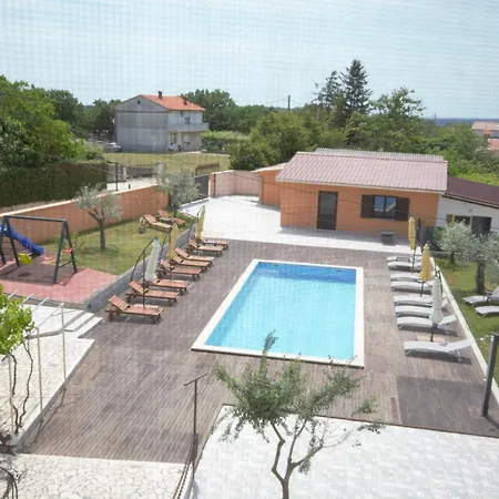 Ferienvilla Cokuni Mit Privatem Pool * Mutvoran