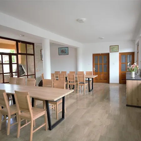 Holiday home Ferienvilla Cokuni Mit Privatem Pool Mutvoran